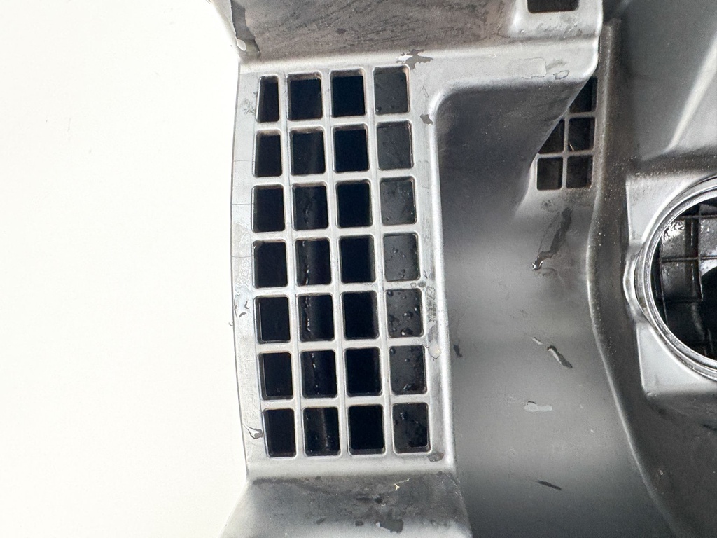 2005 Evinrude 250 HP 2 Stroke Outboard Intake Air Silencer Assembly 5005908 OEM