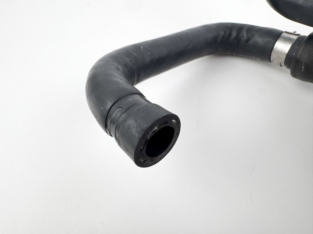 2005 Evinrude 250 HP 2 Stroke Outboard Fuel Lift Pump 5005940 OEM