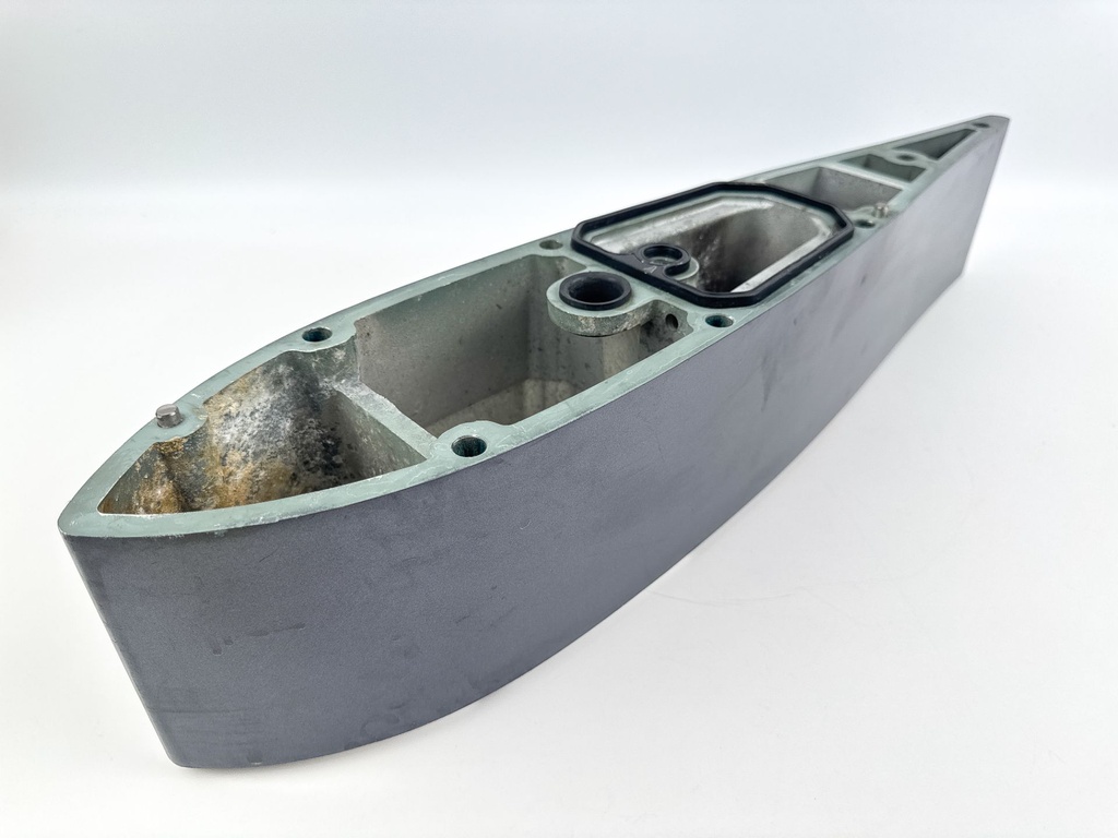 2008 Yamaha 350 HP 4 Stroke Outboard Midsection Extension / Spacer 6AW-45211-00-8D