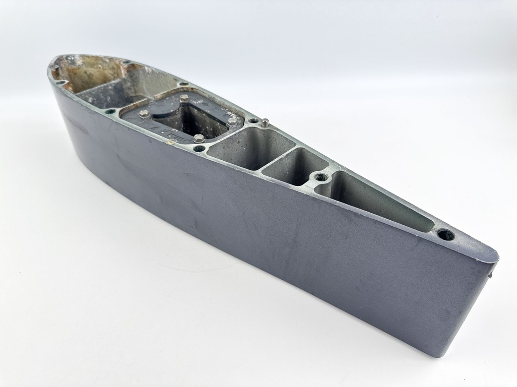 2008 Yamaha 350 HP 4 Stroke Outboard Midsection Extension / Spacer 6AW-45211-00-8D