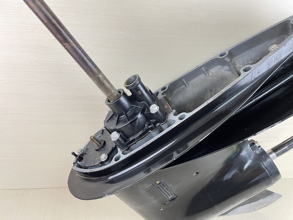 2007 Suzuki 90HP 4 Stroke Outboard 20" Lower Unit Gear Case RH 55100-90803-0EP