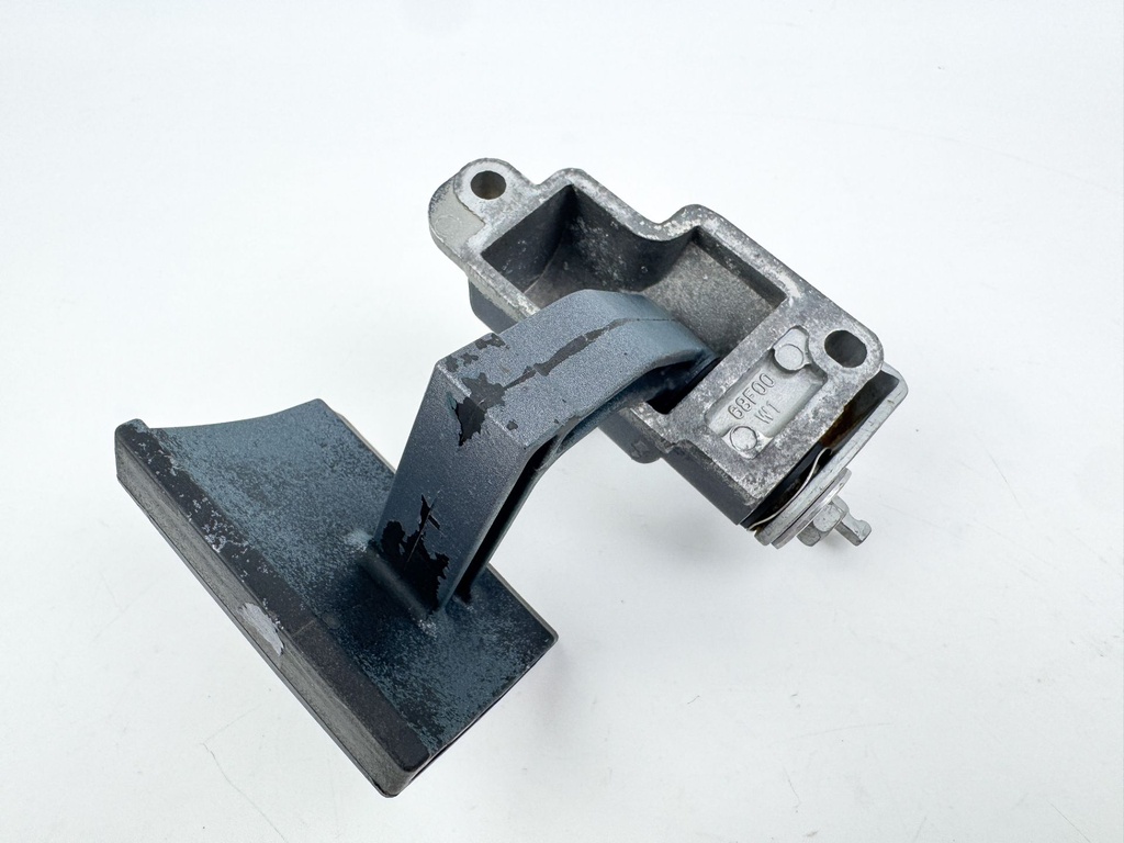 2005 Yamaha 225 HP 4 Stroke Outboard Latch Handle Set 69J-42816-00-8D OEM