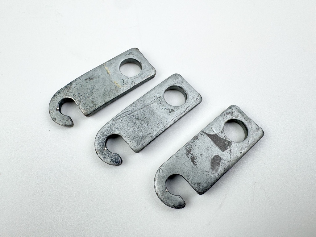 2005 Yamaha 225 HP 4 Stroke Outboard Latch Handle Set 69J-42816-00-8D OEM