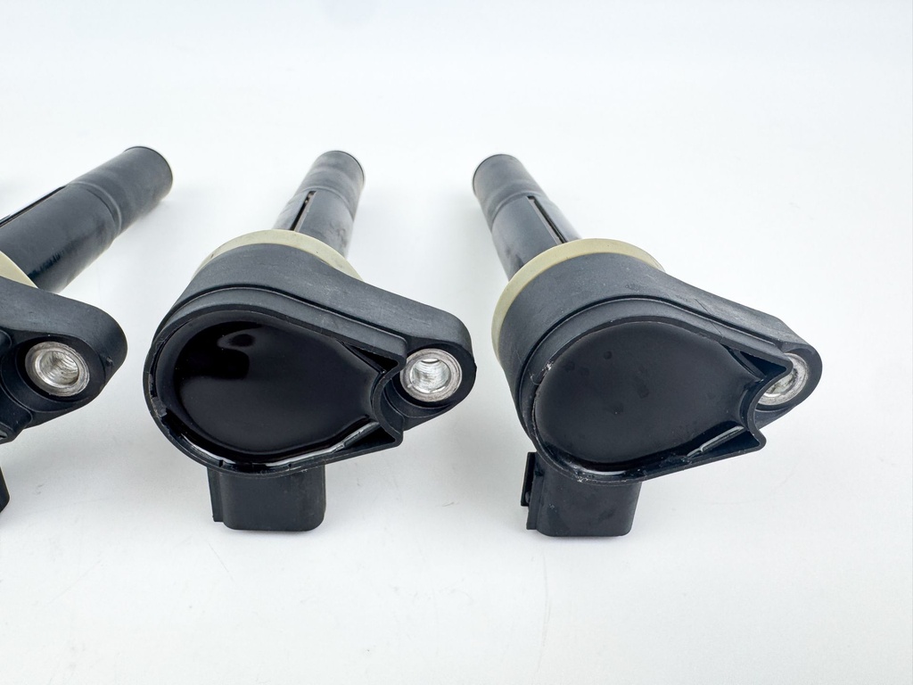 2014 Mercury 300 HP 4 Stroke Outboard Ignition Coil Set 880615T01 OEM