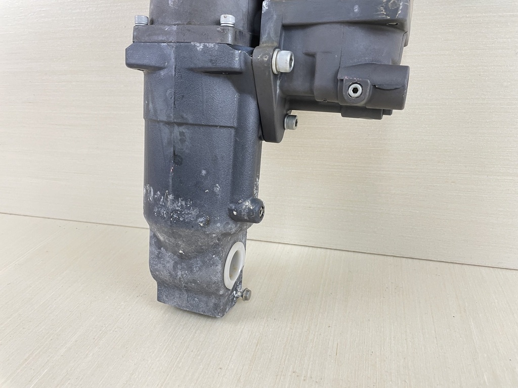 2007 Suzuki 90HP DF90 4 Stroke Outboard Power Trim & Tilt Unit Assembly