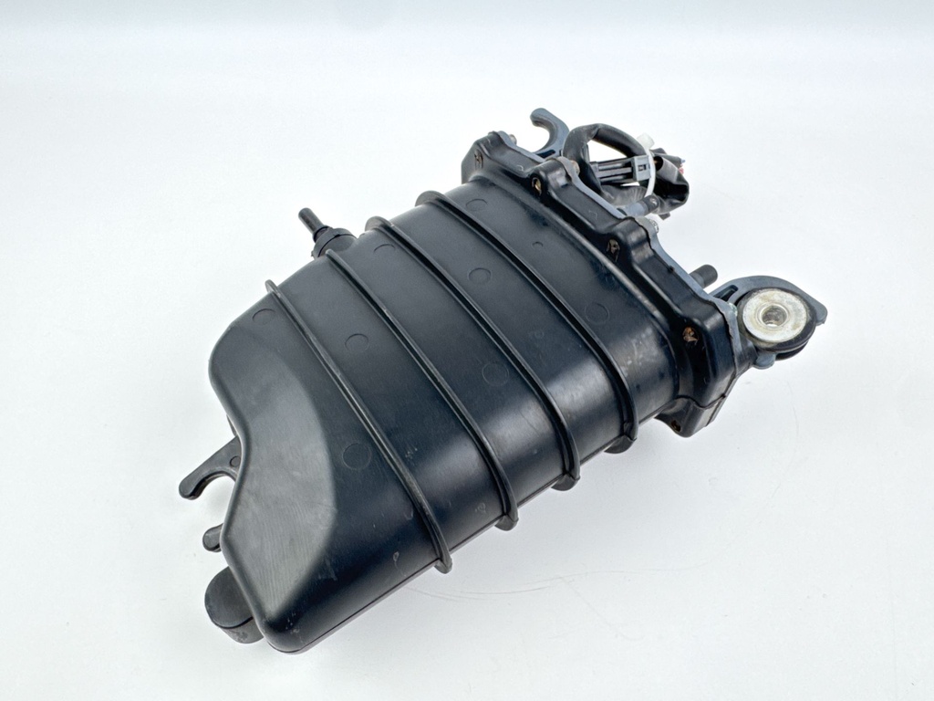 2014 Mercury 300 HP 4 Stroke Outboard FSM Fuel Supply Module 880596T10 OEM