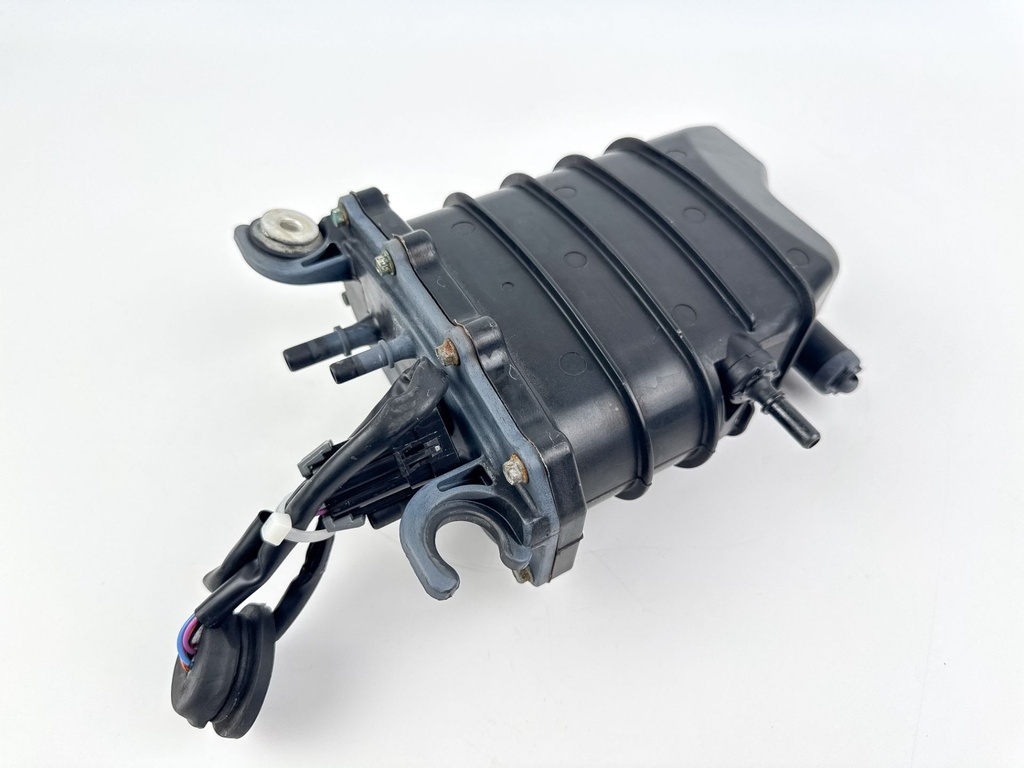 2014 Mercury 300 HP 4 Stroke Outboard FSM Fuel Supply Module 880596T10 OEM