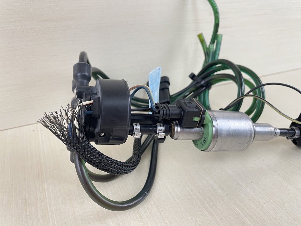 2008 Evinrude 50HP Etec 2 Stroke Outboard OIL Pump Assembly 5007587