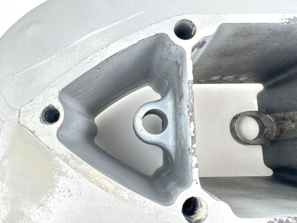 2014 Mercury 300 HP 4 Stroke Outboard Midsection Extension / Spacer 880647T02 OEM