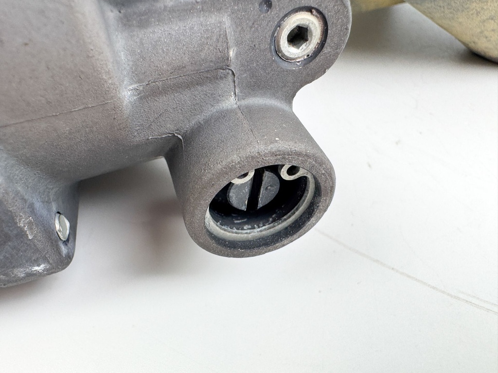 Honda 115 135 150 HP Power Trim Tilt Unit BF115 BF135 BF150 - Tested