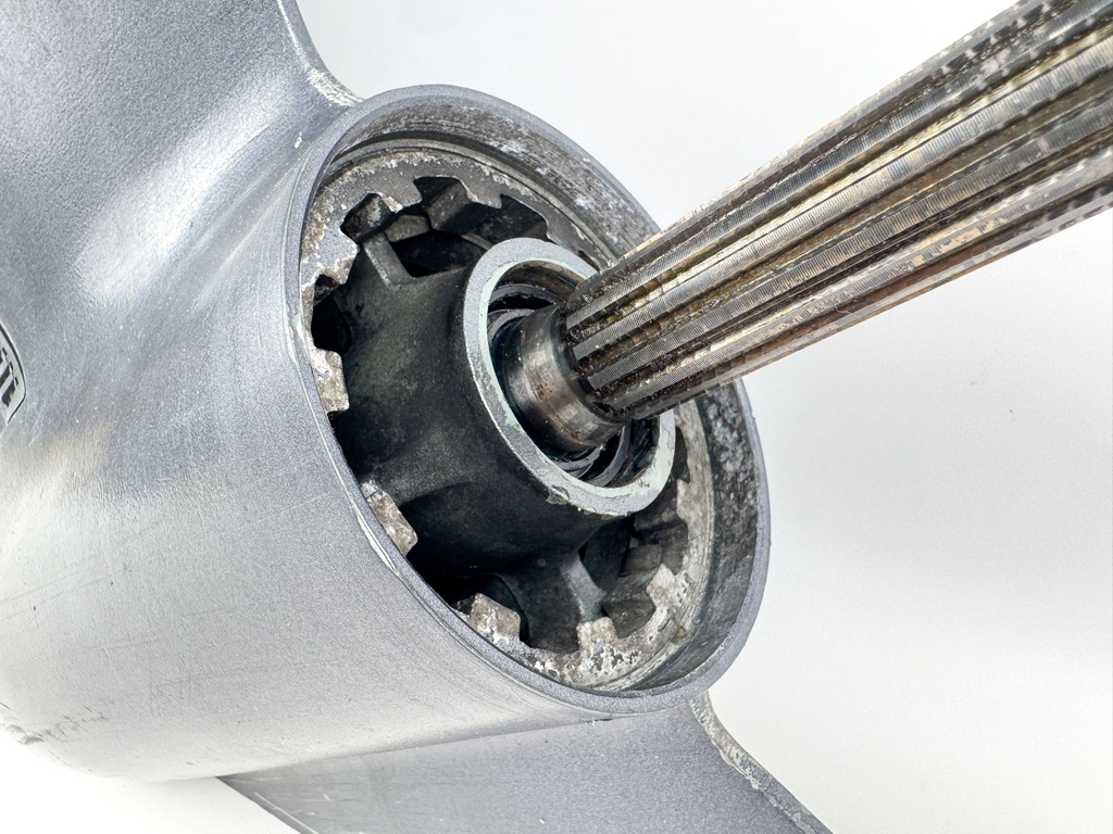 Yamaha F 75 80 90 100 HP 4 Stroke Outboard 20" Long Lower Unit Gear Case