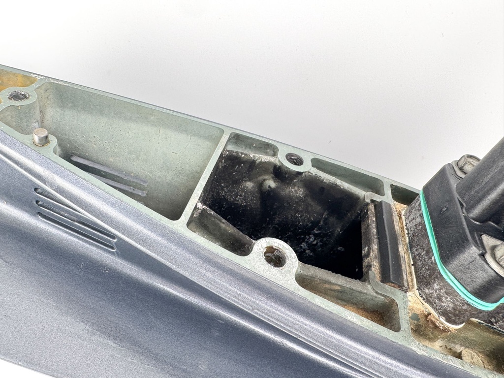 Yamaha F 75 80 90 100 HP 4 Stroke Outboard 20" Long Lower Unit Gear Case