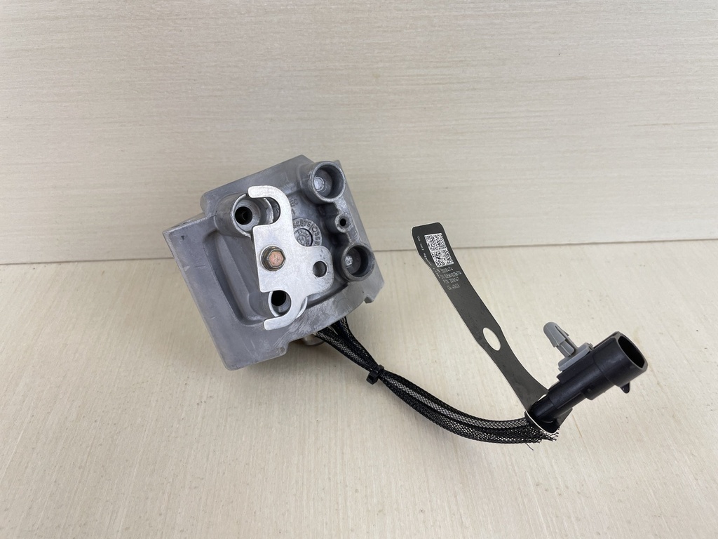 2008 Evinrude 75HP Etec 2 Stroke Outboard Fuel Injector Assembly 5008826