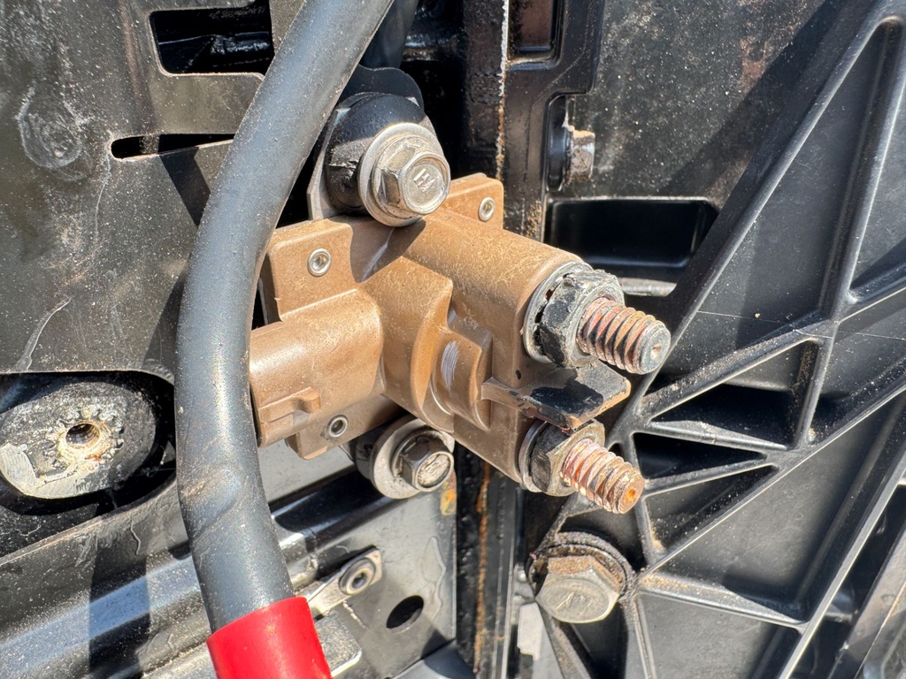 2005 Evinrude 225 250HP Etec 2 Stroke Outboard Powerhead 5005909 OEM