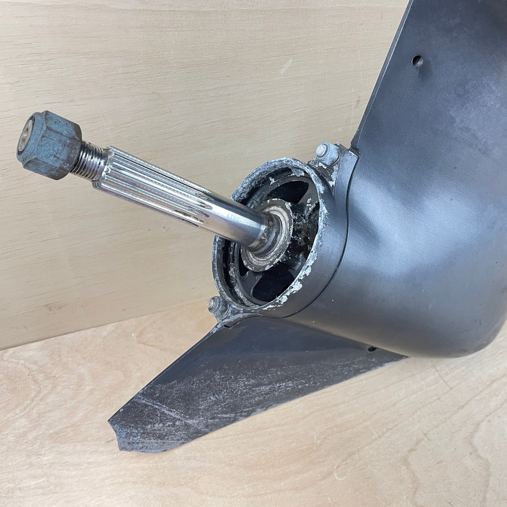 1996 Mercury 120HP Force Outboard 25" XL Lower Unit Gear Case 6 Jaw 9011G22 9011G24