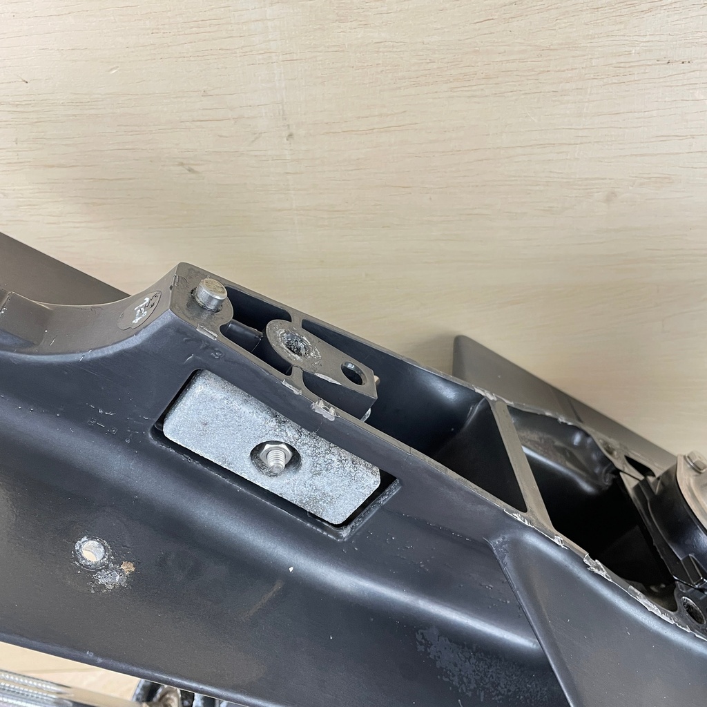 1996 Mercury 120HP Force Outboard 25" XL Lower Unit Gear Case 6 Jaw 9011G22 9011G24