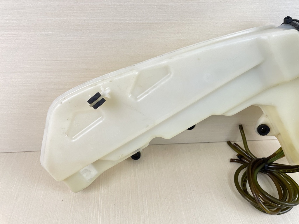 2008 Evinrude 75HP Etec 2 Stoke Outboard Oil Tank & Pump Assembly 5007253