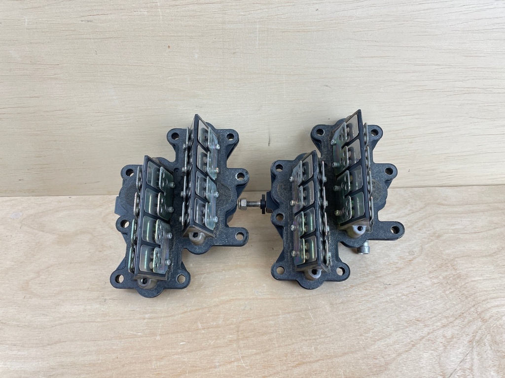 1996 Mercury 120HP Force Outboard 2 Stroke Reed Block Assembly 116451 855952T3