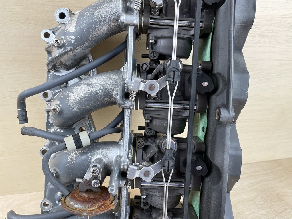 1997 Honda 90HP 4 Stroke Outboard Carburetor Assembly Intake Manifold 16100-ZW1-003ZA