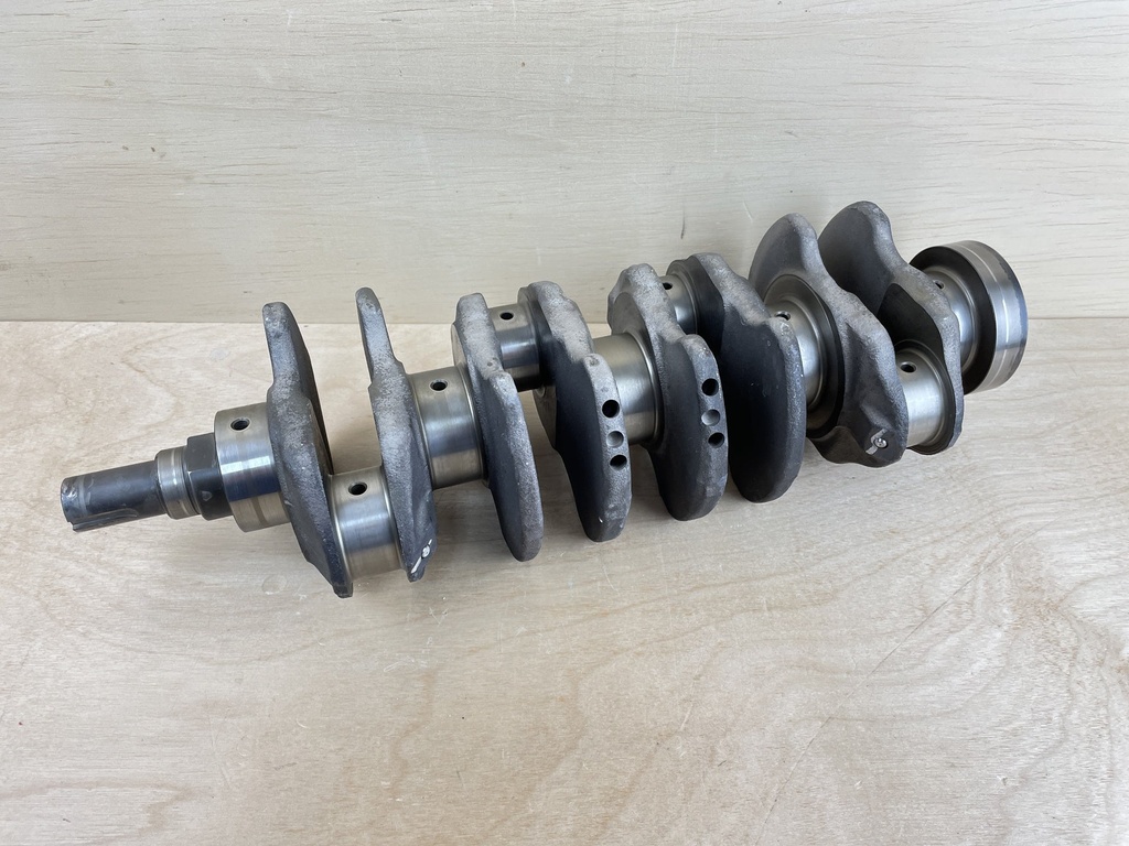 1997 Honda 90HP 4 Stroke Outboard Engine Crankshaft Assembly 13310-PM6-G01 