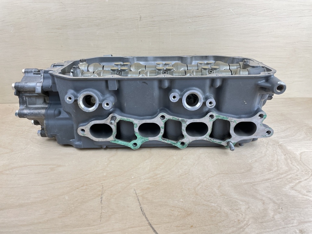 1997 Honda 90HP 4 Stroke Outboard Engine Cylinder Head 12210-ZW1-010ZA - Parts