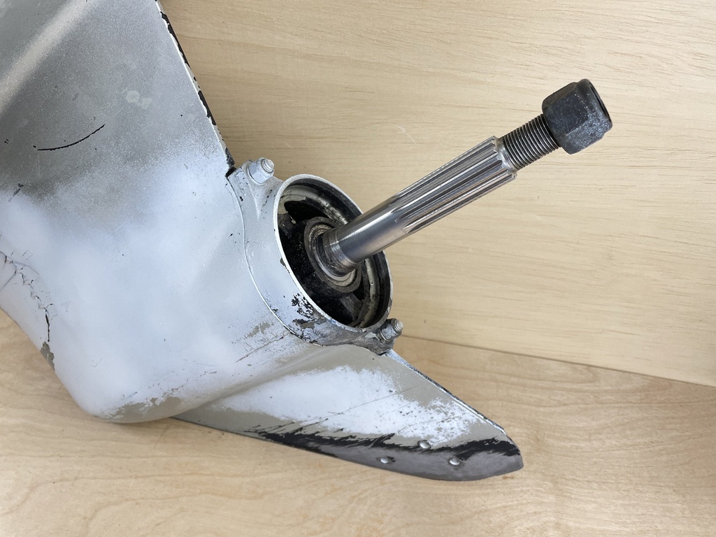 1997 Honda 90HP 4 Stroke Outboard 25" XL Lower Unit Gear Case 41100-ZW1-711ZA