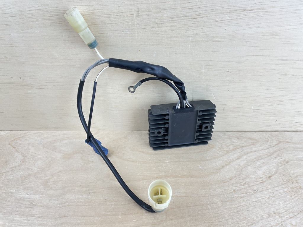 1997 Honda 90HP 4 Stroke Outboard Regulator Rectifier Assembly 31750-ZW1-003