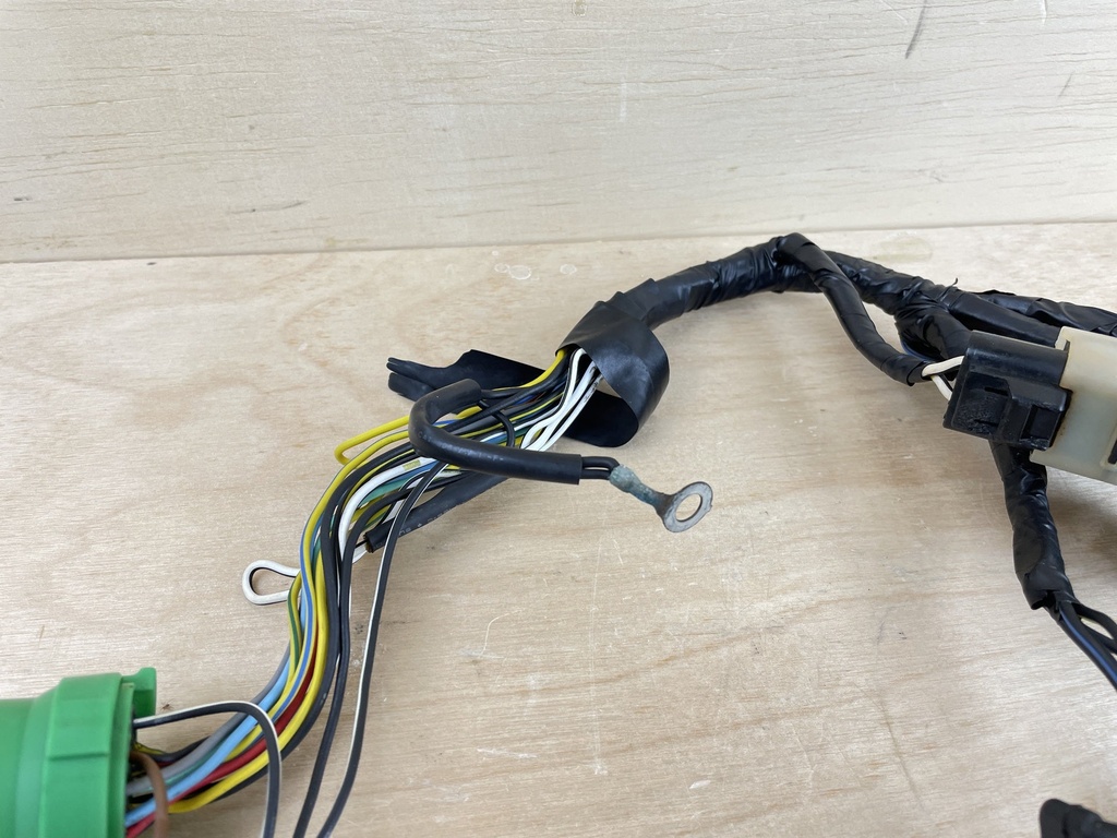 1997 Honda 90HP 4 Stroke Outboard Engine Wiring Harness 32520-ZW1-000