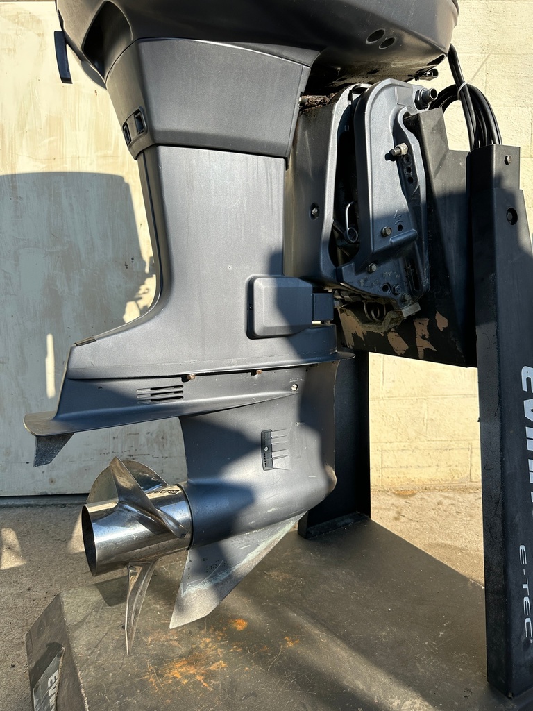 Yamaha 150HP 2 Stroke Carbureted Outboard Engine W/ Long 20" Shaft