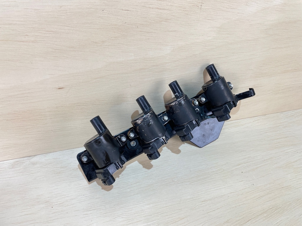 2002 Mercury 60HP Outboard Ignition Coil Set 4 - 877807A2