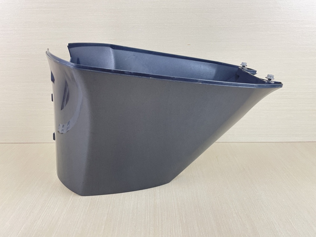 2013 Yamaha 40HP 4 Stroke Outboard Lower Apron Cover 6BG-42741-10-8D