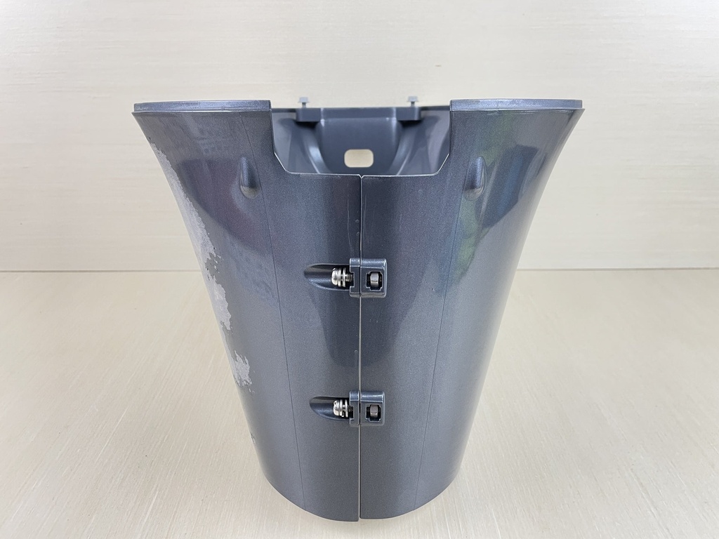 2013 Yamaha 40HP 4 Stroke Outboard Lower Apron Cover 6BG-42741-10-8D