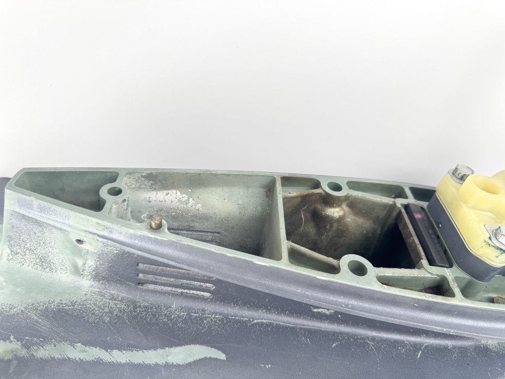 Yamaha 50HP 4 Stroke High Thrust 20" Long Lower Unit 64J-45300-30-4D 01-2004