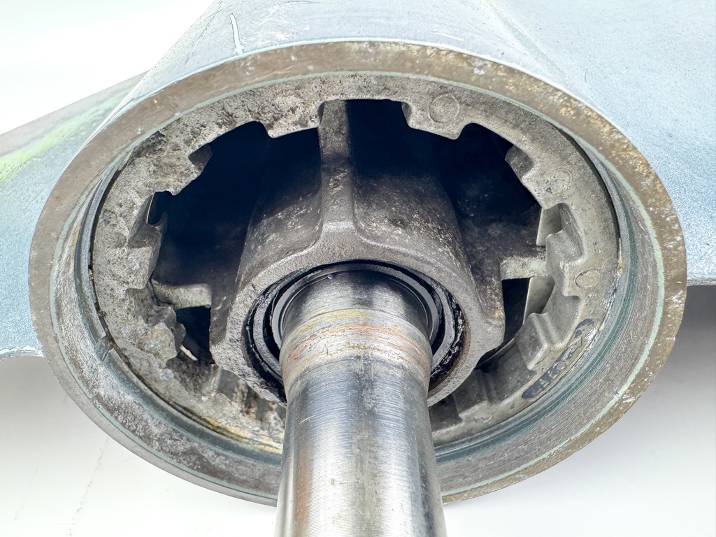 Yamaha 150 175 200 2.6L Outboard 2 Stroke XL Lower Unit Gear Case HPDI OX66 Carb