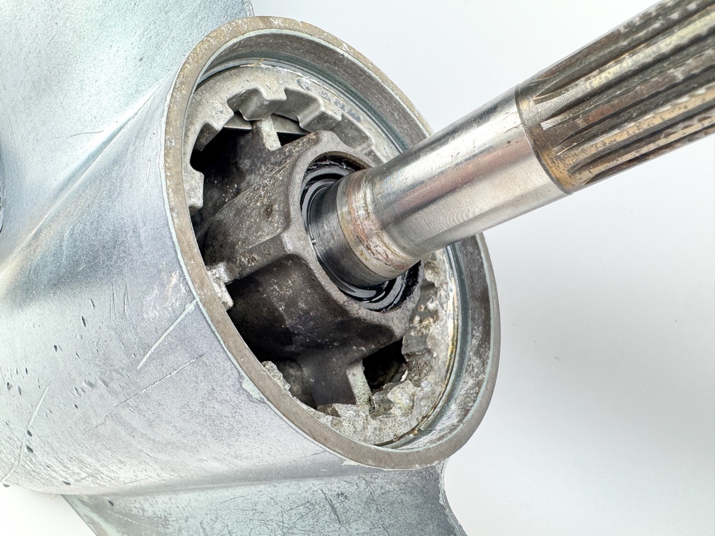 Yamaha 150 175 200 2.6L Outboard 2 Stroke XL Lower Unit Gear Case HPDI OX66 Carb