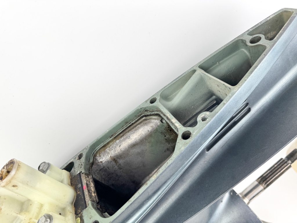 Yamaha 150 175 200 2.6L Outboard 2 Stroke XL Lower Unit Gear Case HPDI OX66 Carb