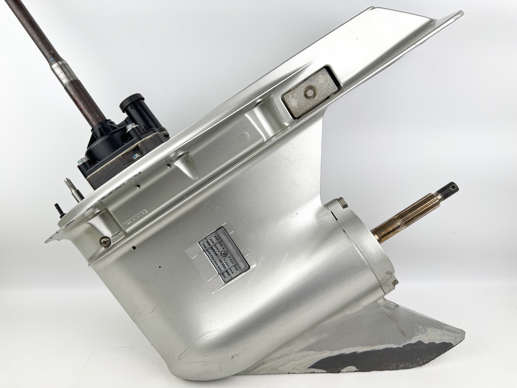 2006 + Honda BF 200 225 HP Outboard 25" XL Lower Unit 41100-ZY3-E03ZA Counter