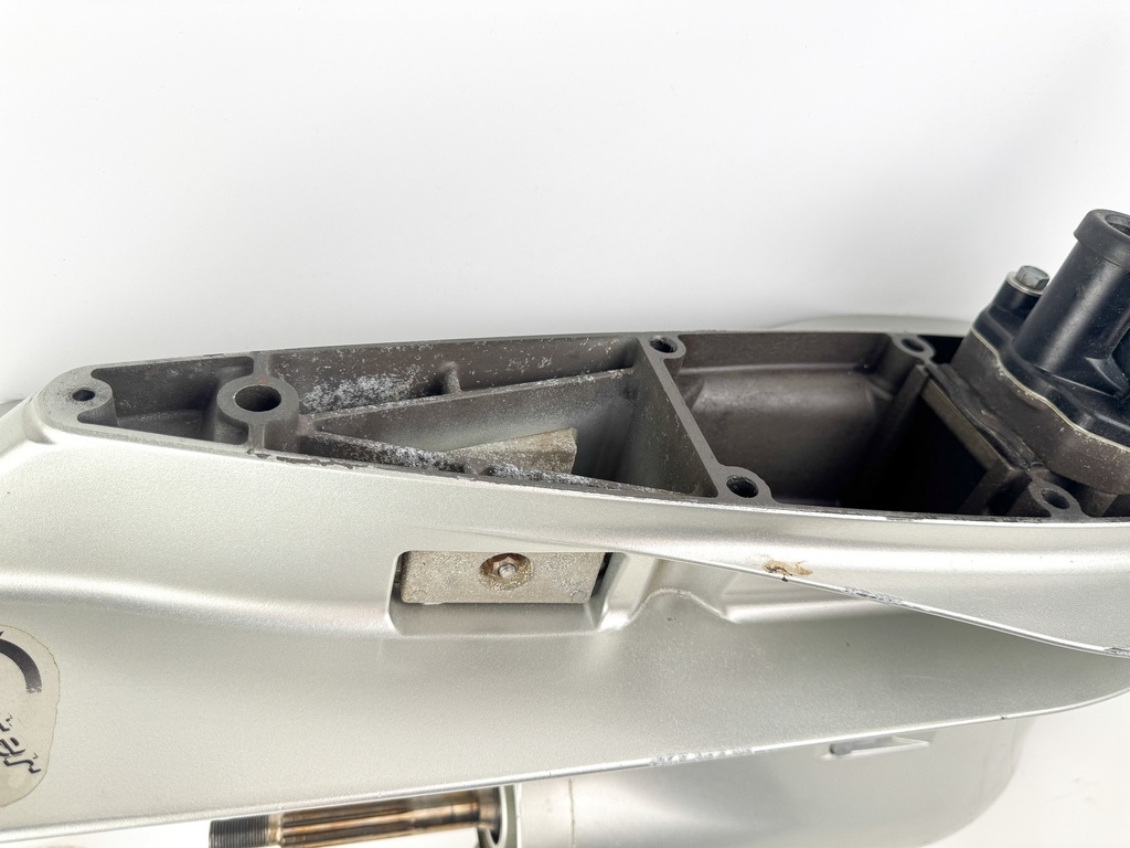 2006 + Honda BF 200 225 HP Outboard 25" XL Lower Unit 41100-ZY3-E03ZA Counter