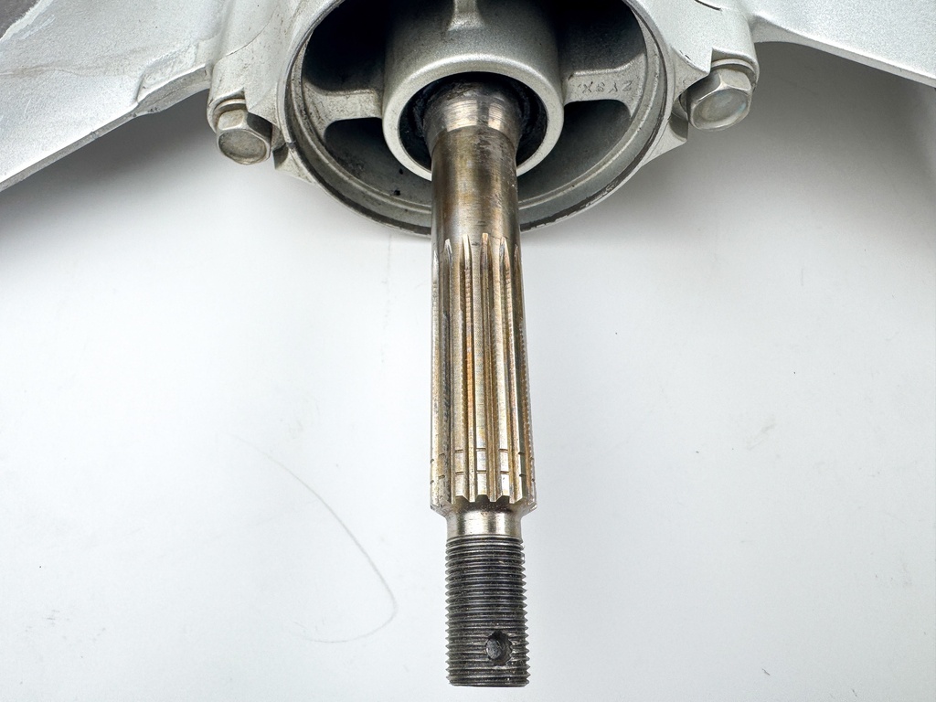 2006 + Honda BF 200 225 HP Outboard 25" XL Lower Unit 41100-ZY3-E03ZA Counter