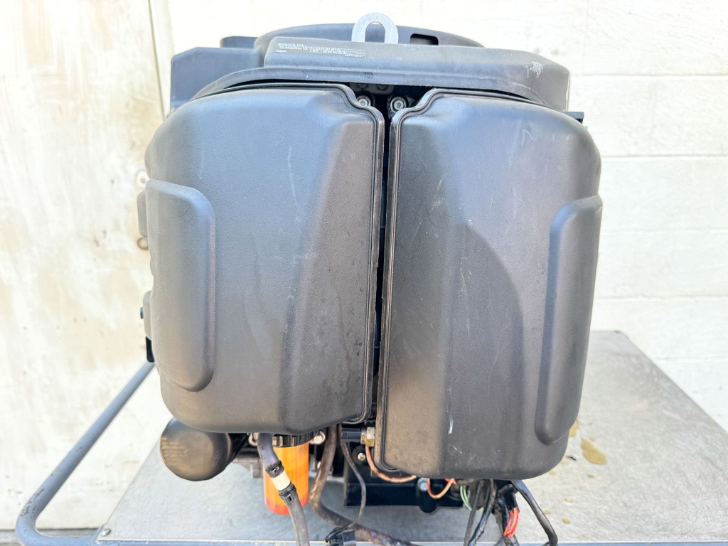 2003 Yamaha 225 HP 4 Stroke Outboard Powerhead - Ready To Install