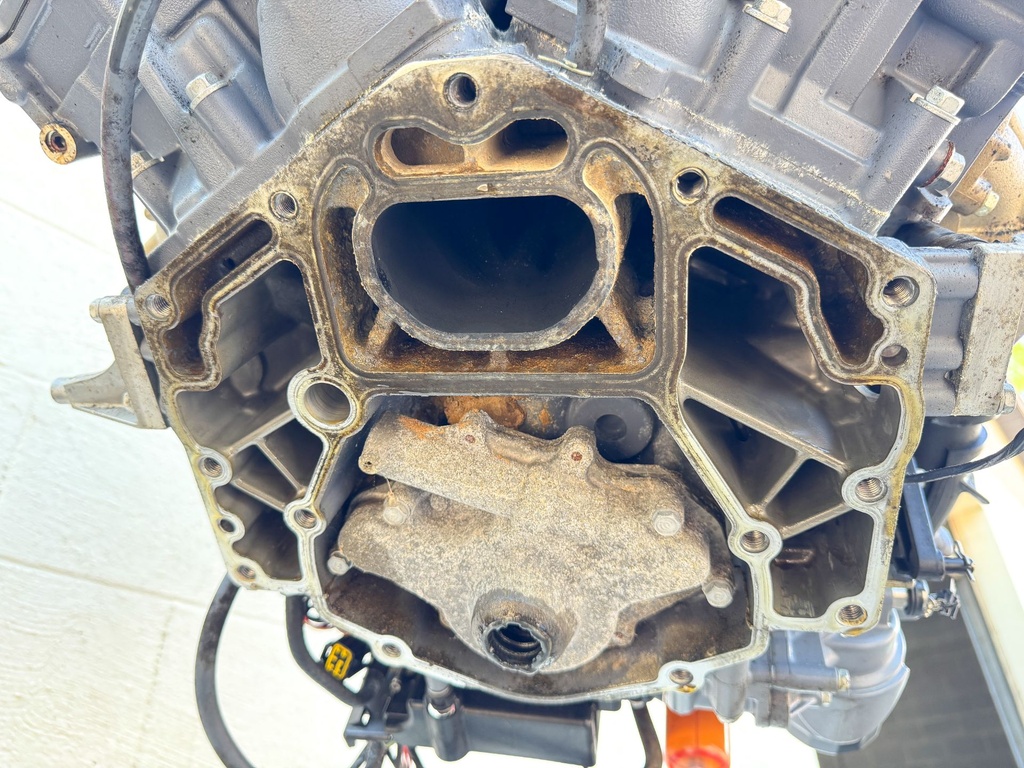 2003 Yamaha 225 HP 4 Stroke Outboard Powerhead - Ready To Install