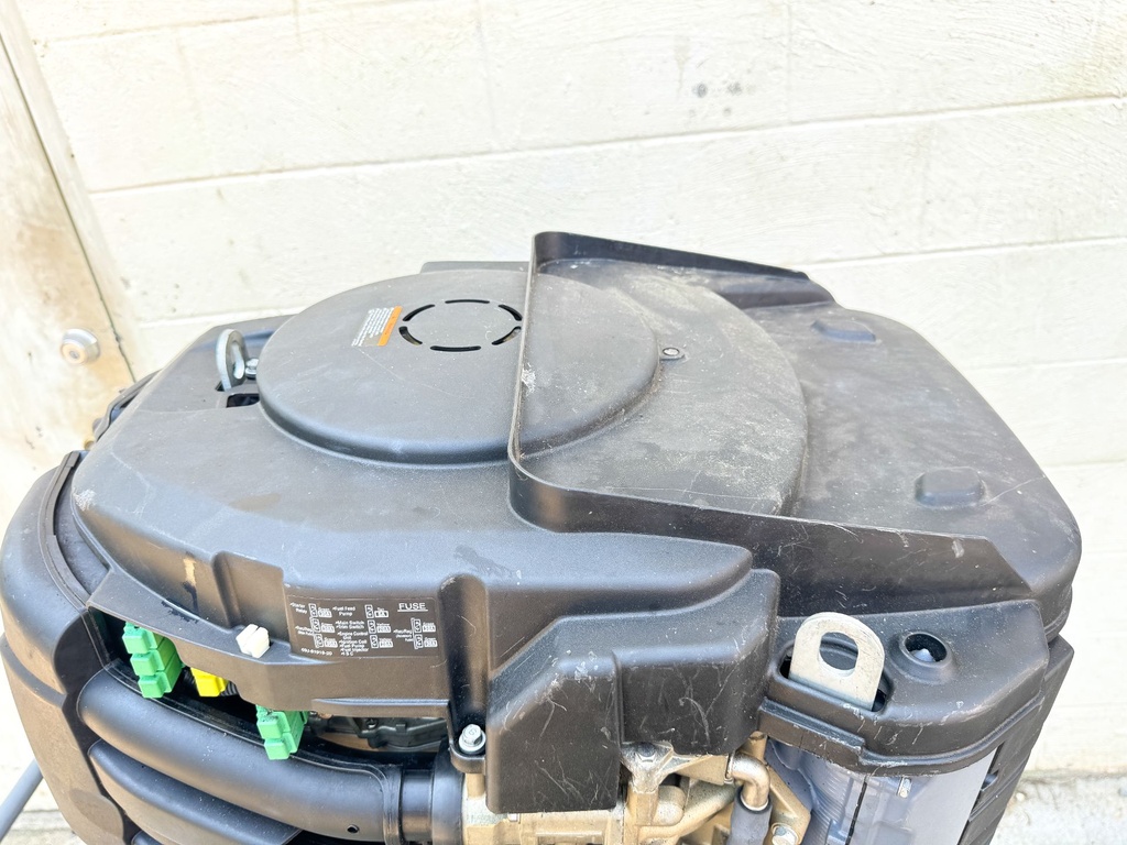 2003 Yamaha 225 HP 4 Stroke Outboard Powerhead - Ready To Install