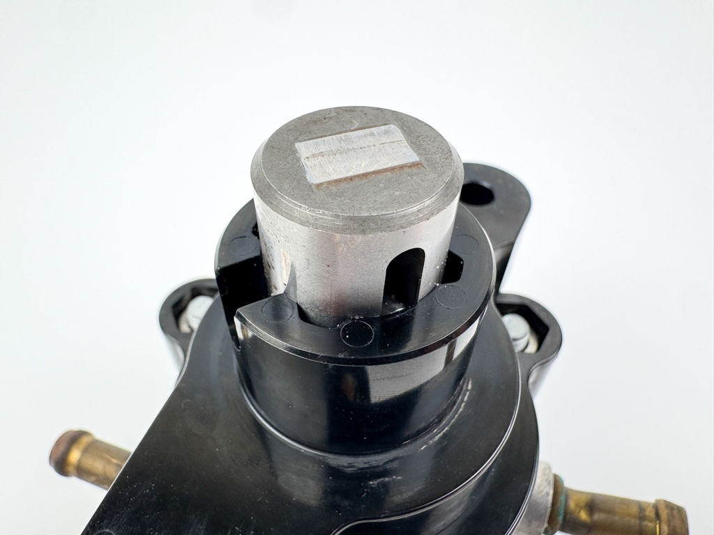 2006 Yamaha 90 HP 4 Stroke Outboard Fuel Pump 6D8-24410-00-00 OEM