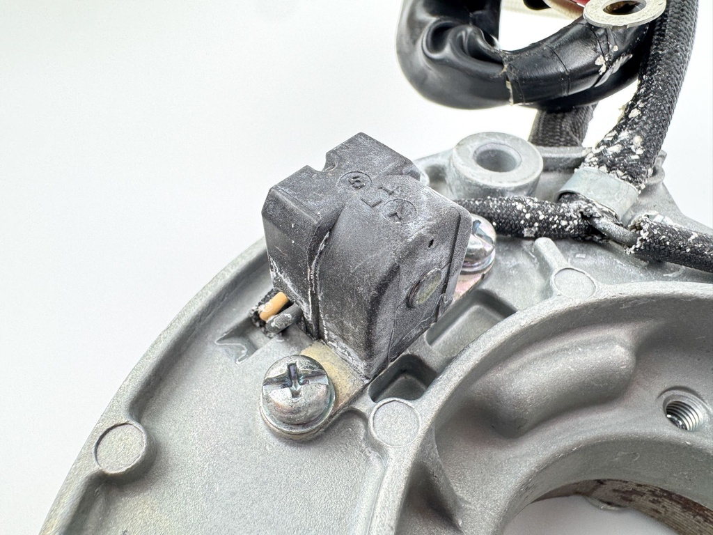 2006 Yamaha 90 HP 4 Stroke Outboard Coil Pulser Base Stator Assembly 6D8-81460-00-00 OEM