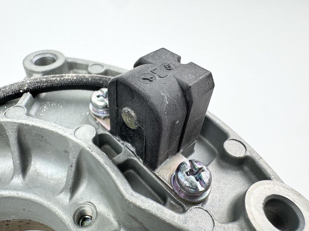 2006 Yamaha 90 HP 4 Stroke Outboard Coil Pulser Base Stator Assembly 6D8-81460-00-00 OEM