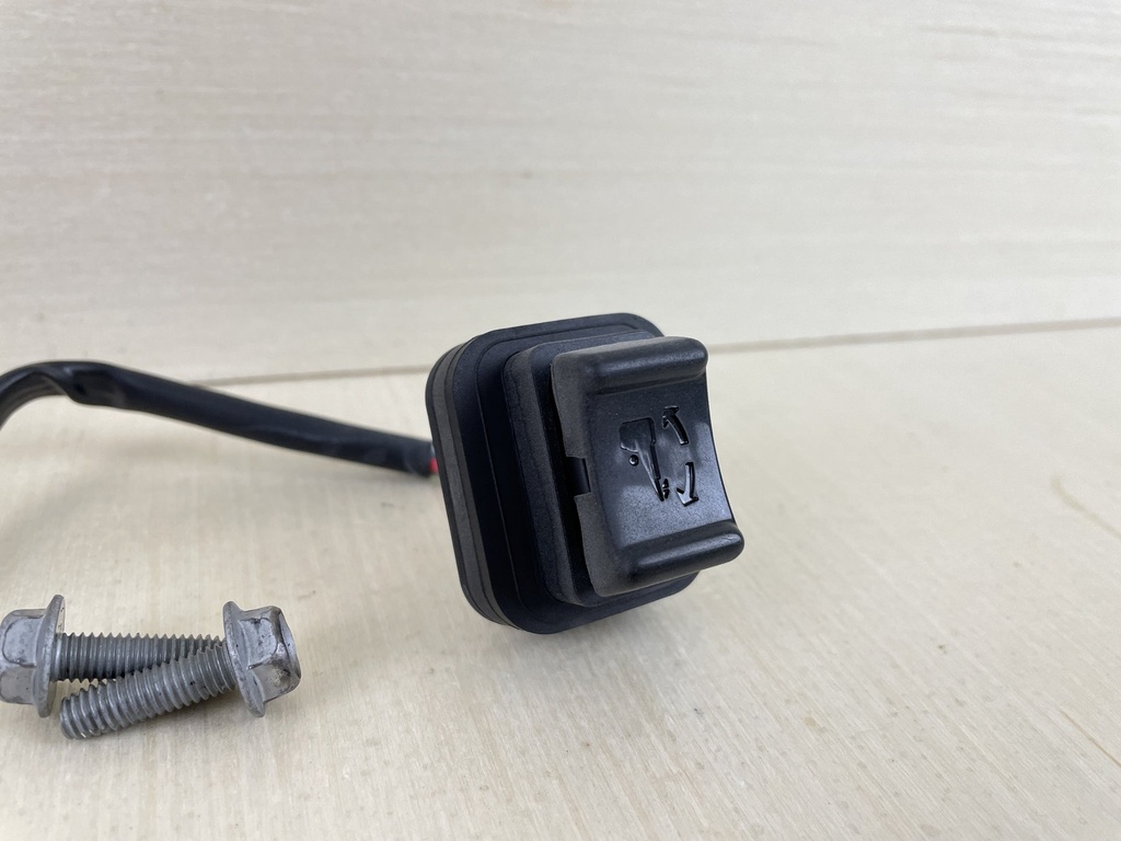 2013 Yamaha 40HP 4 Stroke Outboard Power Trim & Tilt Switch 69J-82563-00-00