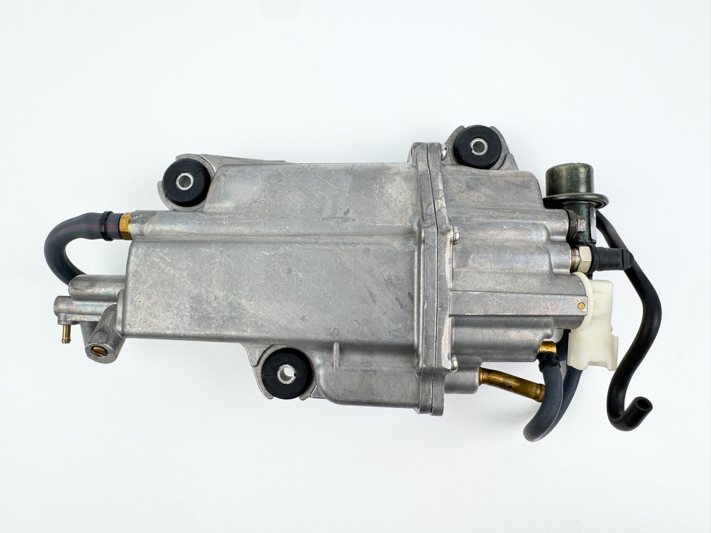 2006 Yamaha 90 HP 4 Stroke Outboard VST Float Chamber Assembly 6D8-14180-00-00 OEM