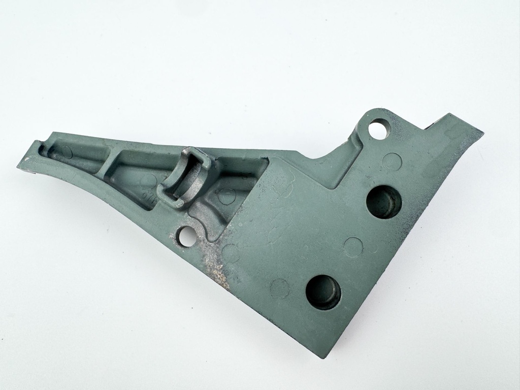 2006 Yamaha 90 HP 4 Stroke Outboard Cable Cover Plate 67F-42738-00-5B OEM