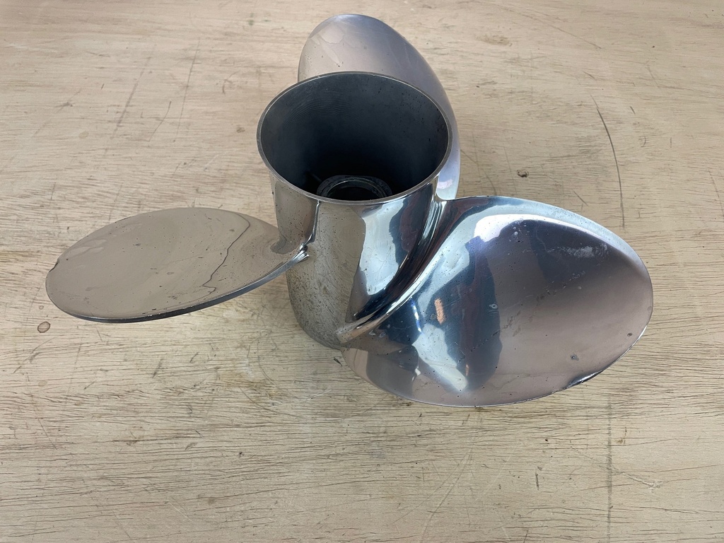 Evinrude Rebel TBX 15 3/4 x 15" RH Stainless Steel Propeller 3 Blade 763984