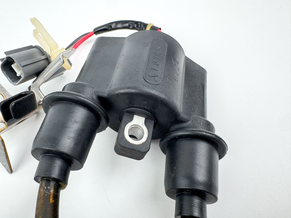 2006 Yamaha 90 HP 4 Stroke Outboard Ignition Coil Set 63P-82310-01-00 OEM